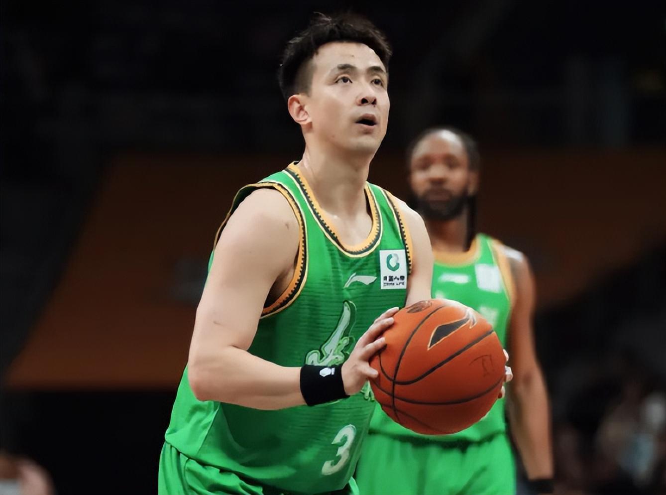 完美电竞-杨鸣卸任辽宁52分狂胜结束四连败!四川20连败延续耻辱 赵继伟9+3